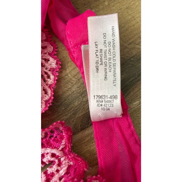 Vintage y2k NWOT Victoria's Secret Bra 34C Pink Lace - Picture 7 of 11